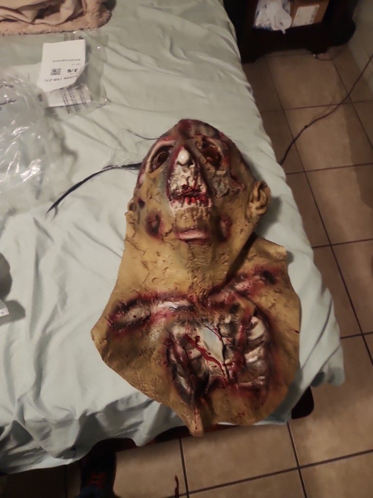 Zombie Holleen Mask