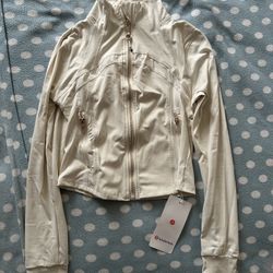 Lululemon Womans Define Jacket Zip White/Gold Size M
