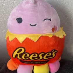 Reese’s Squishmallow