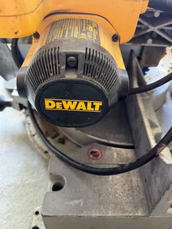 Dealt 12” Compound Miter Saw