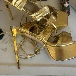 STELLETTOS GOLD