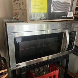 LG Microwave 