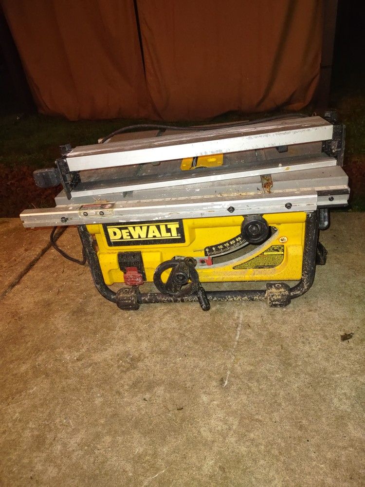 DeWalt Table Saw