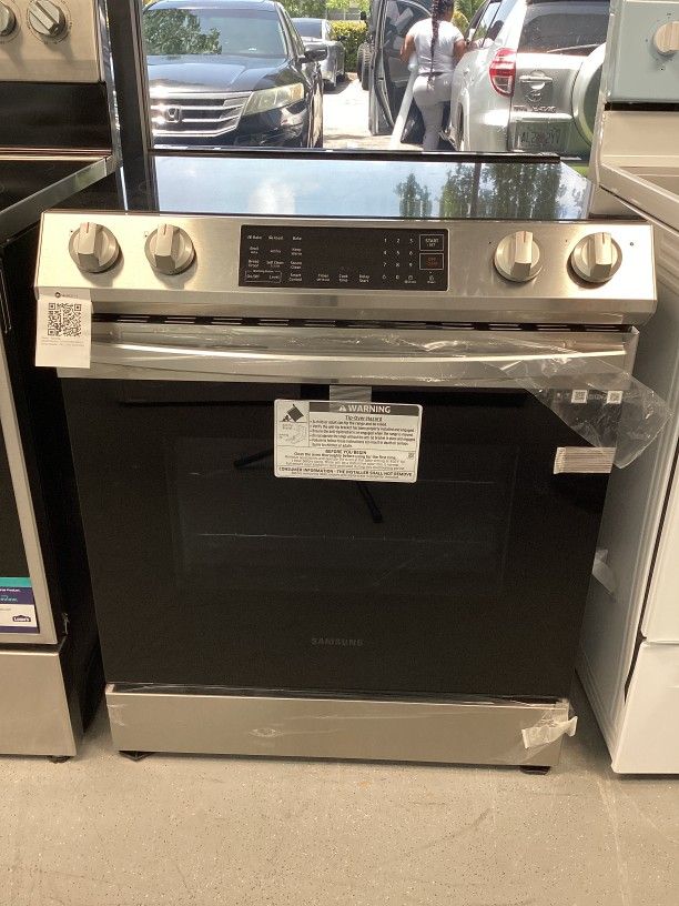 Stainless steel Electric Range By Samsung