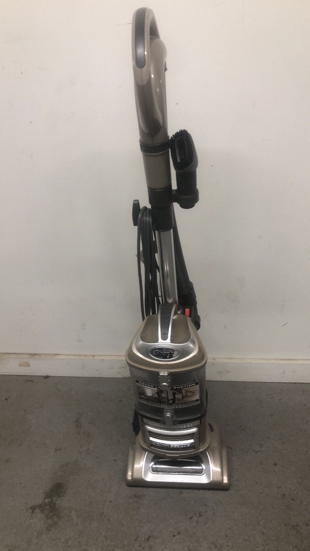 Shark vacuum like new