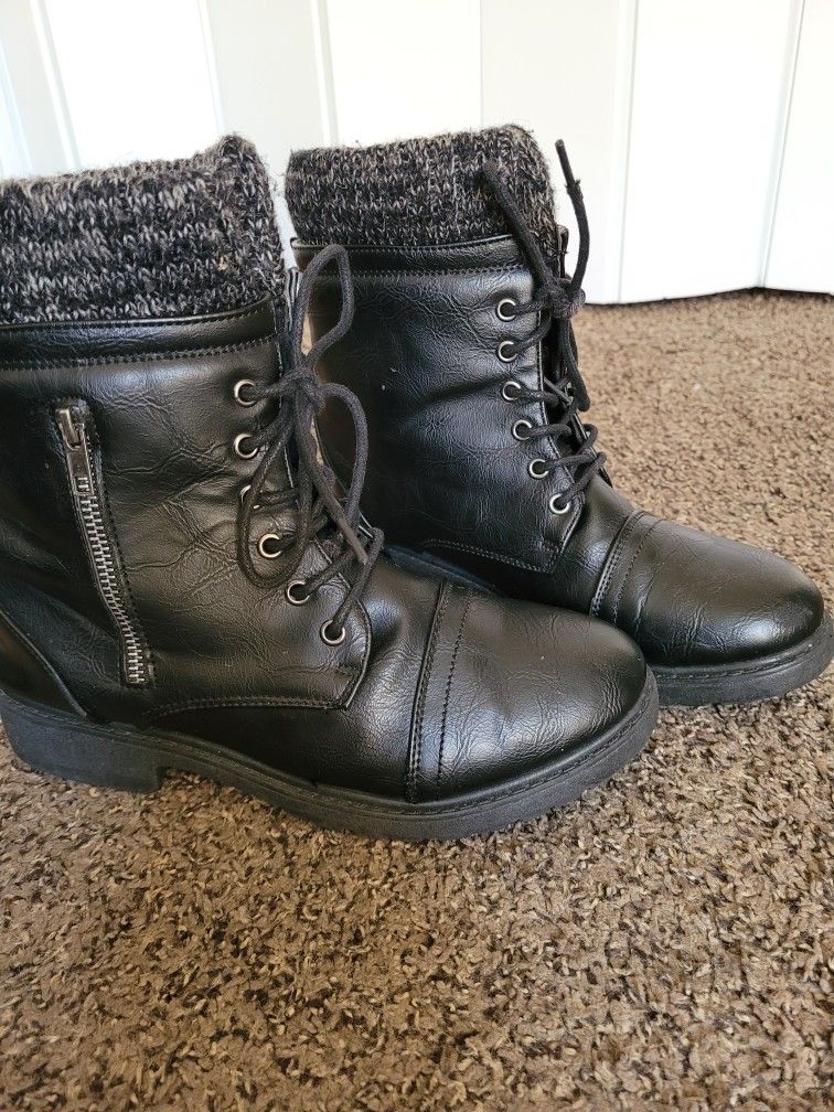 Women Black Combat Boots Size 8