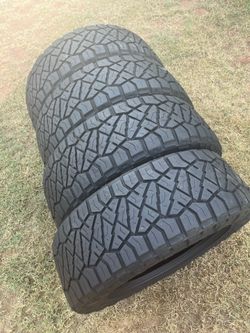 275/60R20 Nitto Ridge Grappler Tire Set of 4