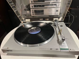 Turntable record player