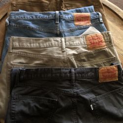 Bundle Of Men’s Levi’s