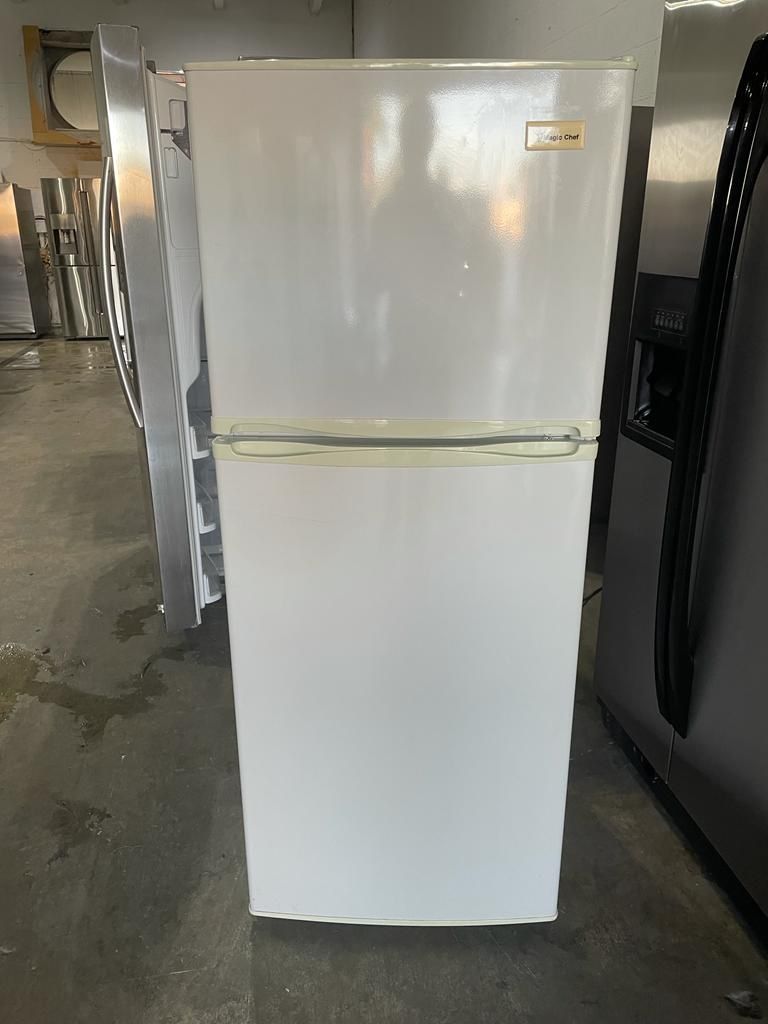 24” Fridge Refrigerator Nevera Refrigerador Good Condition Delivery Available Warranty 100 Days White 