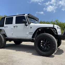 2017 WRANGLER SPORT 3.6L AUTOMATIC *ONLY 93K MILIES* 1 OWNER FL TITLED  93,000 MILES  ONE OWNER  CLEAN FLORIDA TITLE  LIFTED  TONS OF AFTERMARKET PART