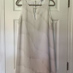 BCBGeneration sleeveless shift dress white with gold metallic pattern