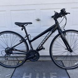 Cannondale Quick 8 Women’s Hybrid Bike