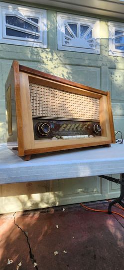 1950's made in Germany  // tube radio