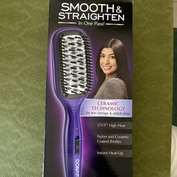 Conair straightening Brush, NIB