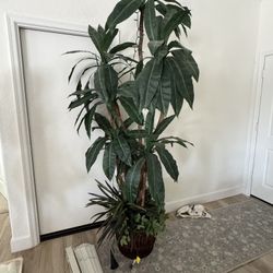 🌿 8-Ft Artificial Plant