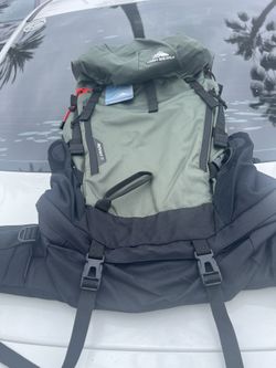 High Sierra Pathways 2.0  75 Liter Highlking  Backpack Forest Green New