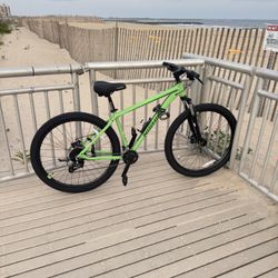 Nishiki Adult Colorado Mountain Bike- Barely Used