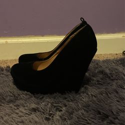 Black High Heels 