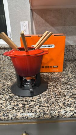 NEW Le Creuset Enameled Cast Iron Fondue Set - Open Box