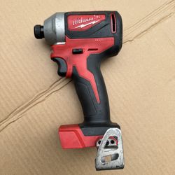 Milwaukee Impact M18
