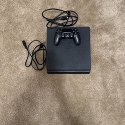 PS4 - Barely Used