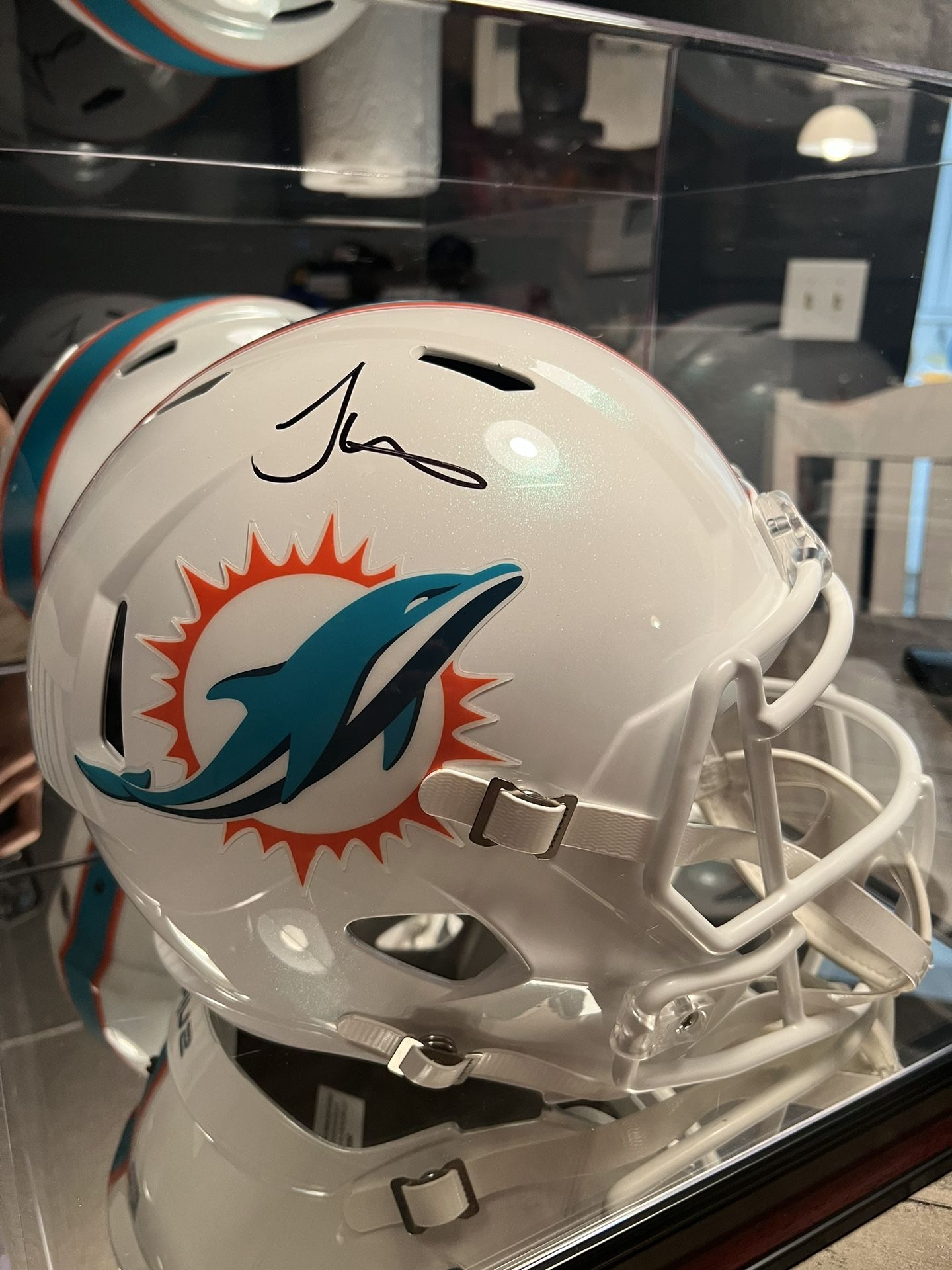 Tyreek Hill Miami Dolphins Autographed Riddell Speed Replica Helmet