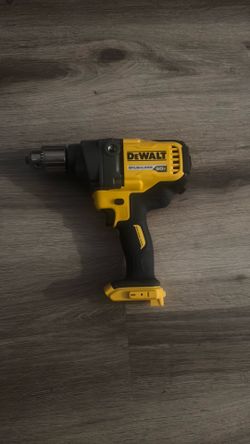 Dewalt
