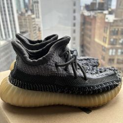 KIDS Adidas Yeezy Boost 350 V2 Carbon Azriel , Size 7K