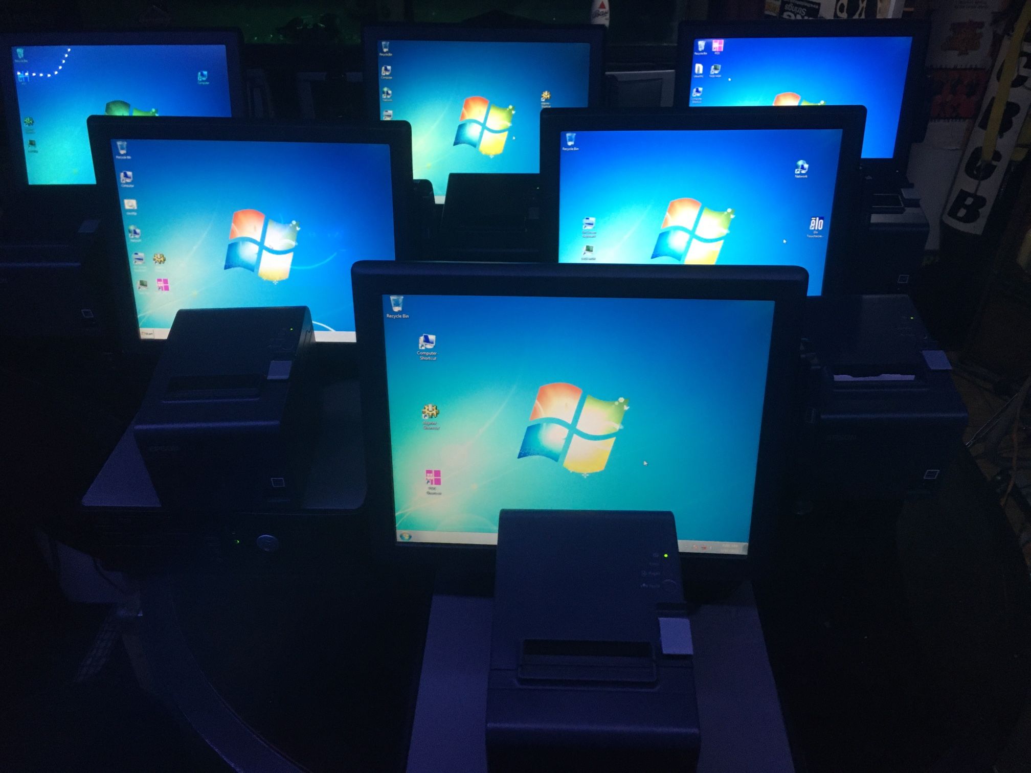 Point Of Sale Complete System With Computer, Touchscreen, Credit Card Reader And Printer!