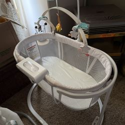 Fishers Price Bassinet 