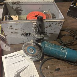 Makita Corded Grinder + Blades +Vintage Porter Cable Metal Box