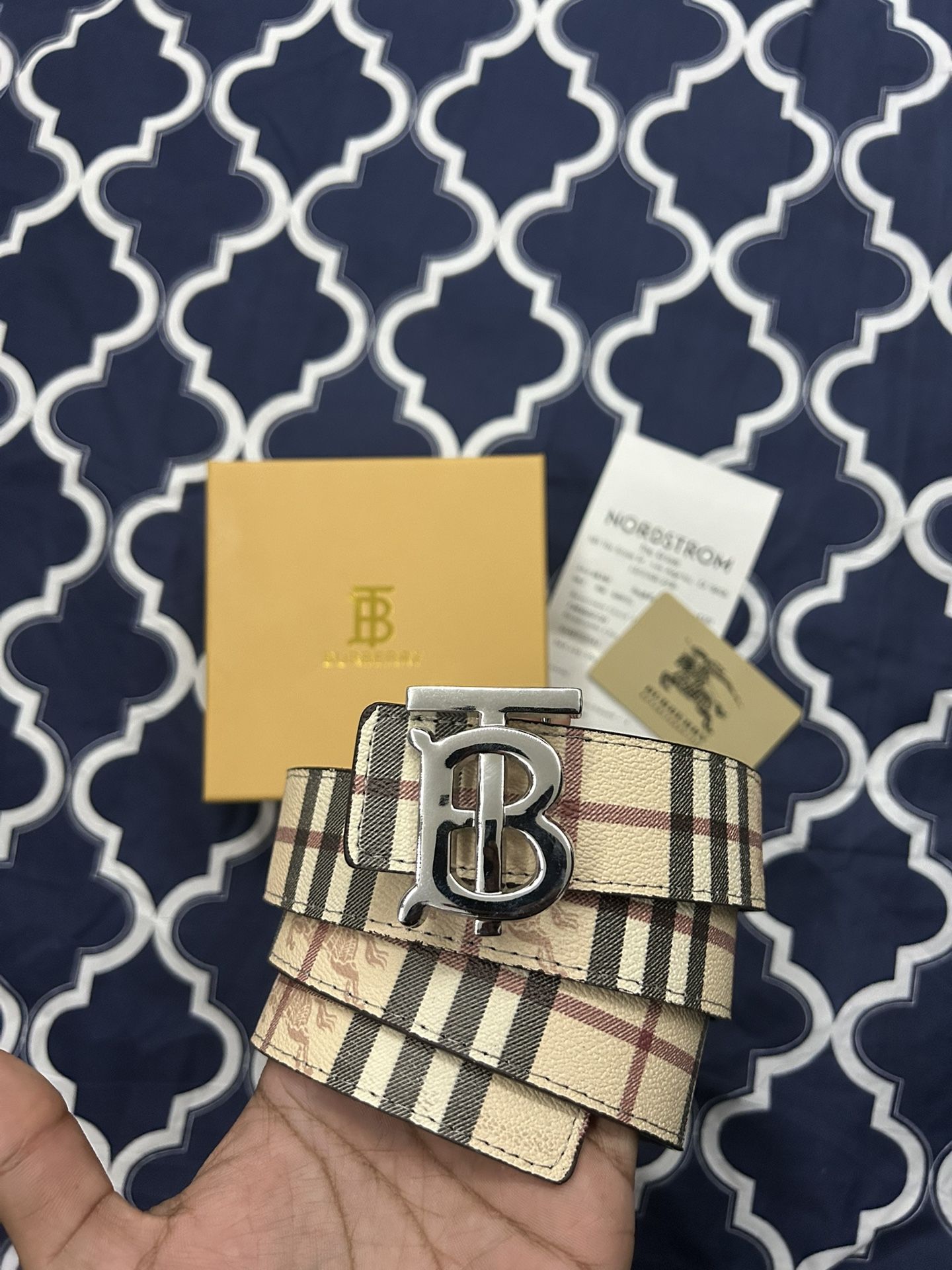 Burberry Reversible Belt Size 35-38