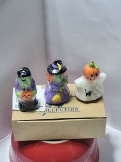 Avon Halloween Candles