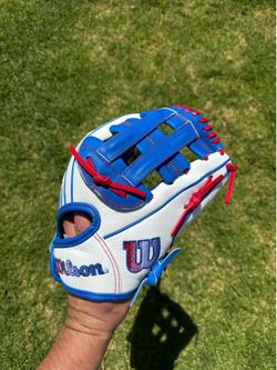Wilson A2000 12” Fastpitch Softball Glove