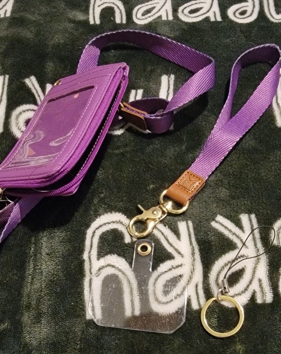 2-in-1  ID Badge Holder & Lanyard wallet holder. $10.