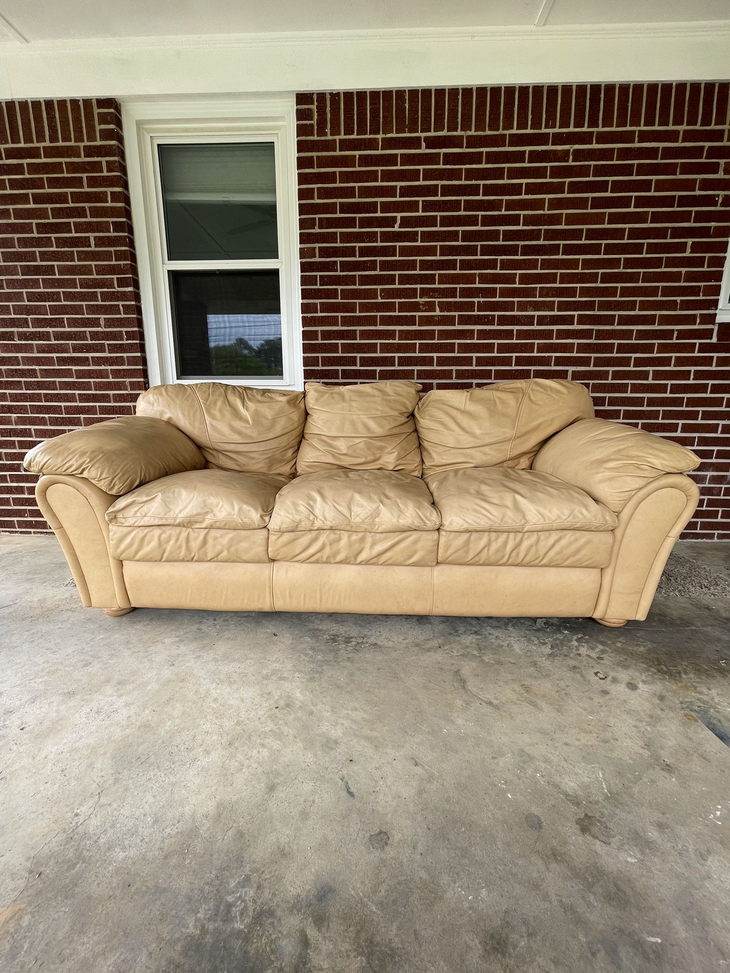84” Genuine Leather Sofa (Leather Creations)