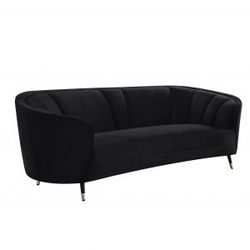 Love Seats Sofas at Rollin’ Dealz