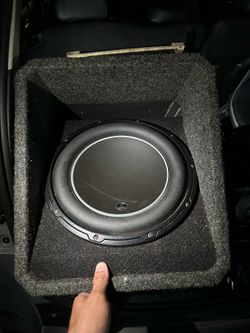 JL Audio 12W6v3 Subwoofer in HO Box