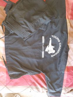 Size OOO Karate young champions uniform