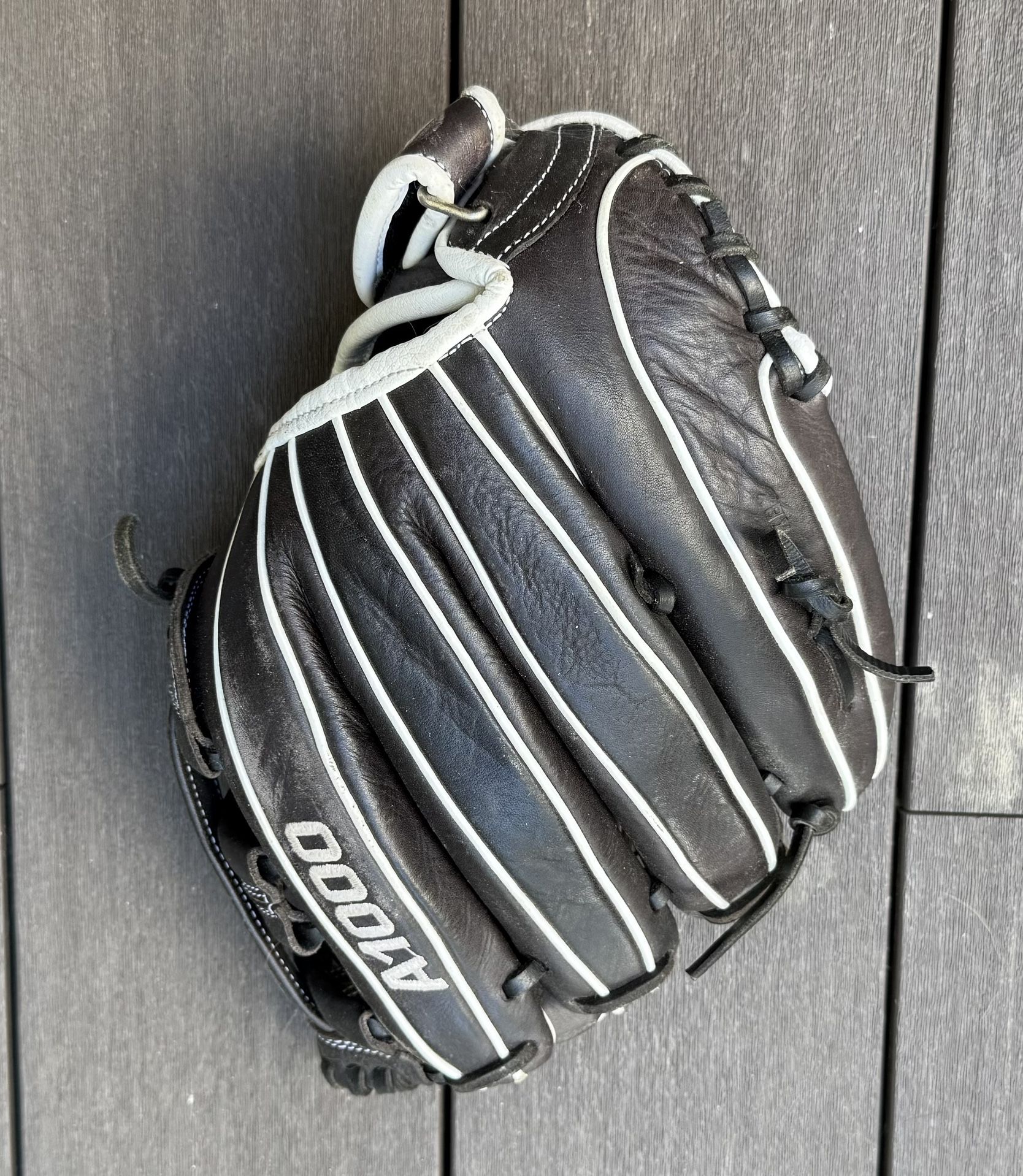 Wilson A1000 Baseball Glove 12”
