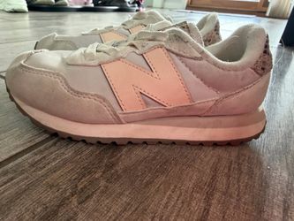 New Balance girls size 12
