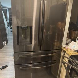 Refrigerator For Sale 