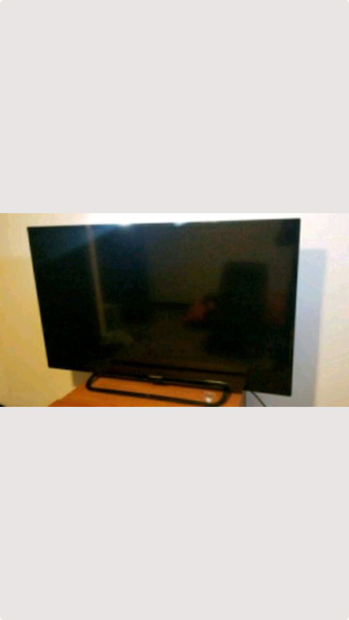 55 inch element smart tv with remote