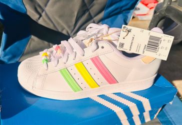 Brand New Adidas Originals Superstar J Sneakers Size 7