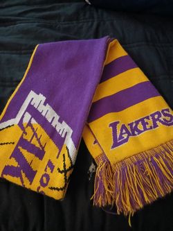 LA Lakers Knit Fan Scarf Purple Gold