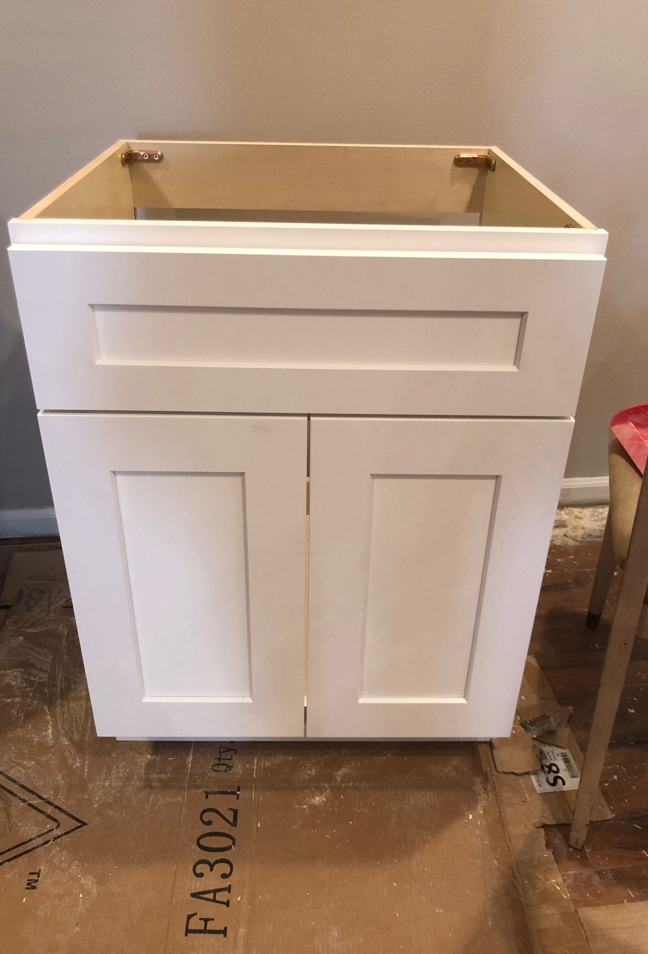 White shaker cabinet base cabinet brand new