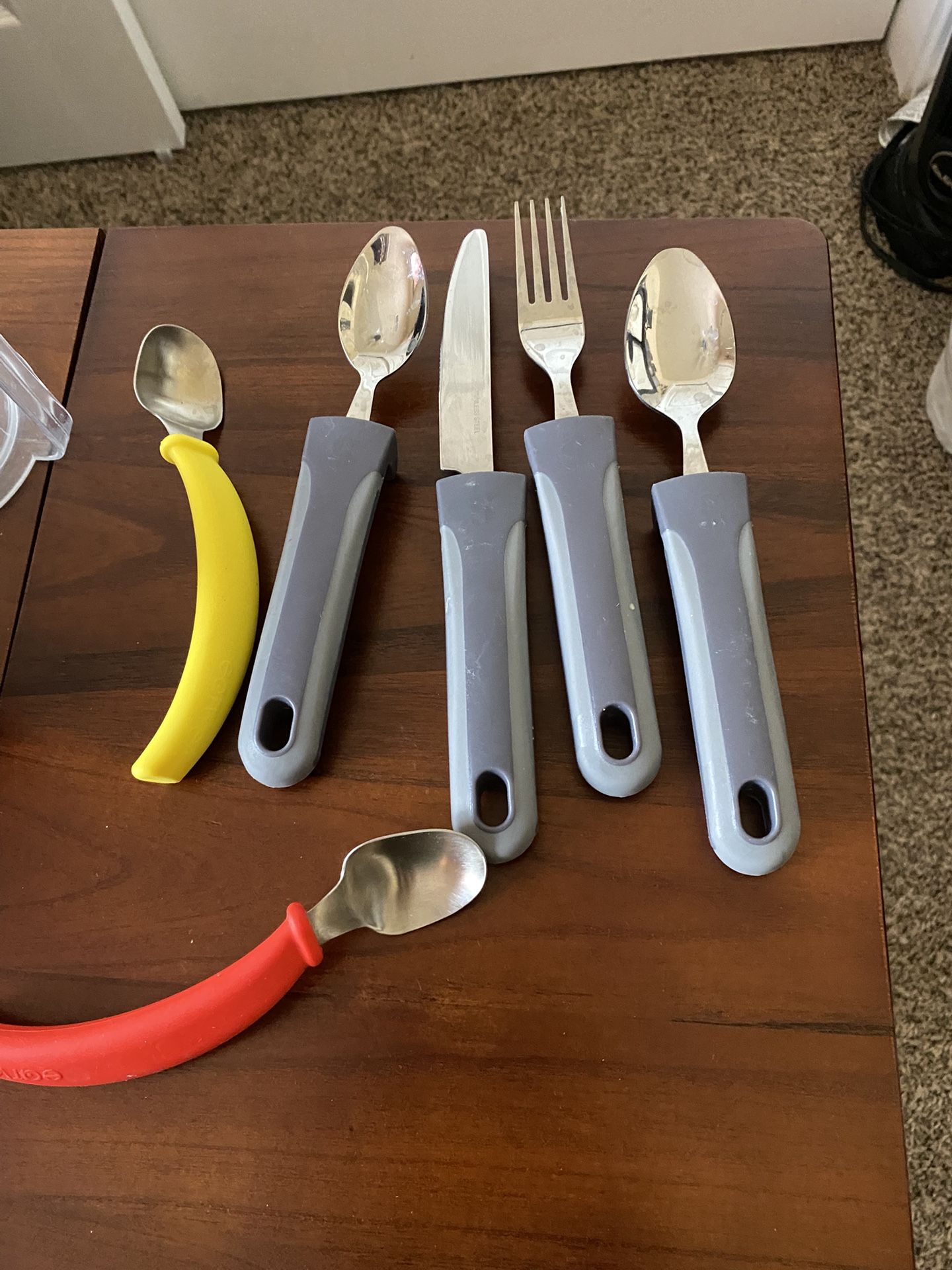 Special Needs Cutlery. 2 Handle Coffee Cup And Cups For Juice