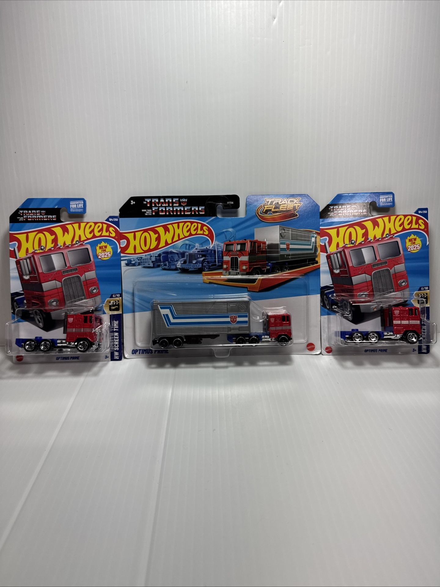 Hot Wheels Transformers Track Fleet Optimus Prime &2 Screen Time Optimus Prime
