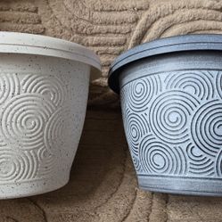 *** REDUCED *** PAIR of 9" (Diameter) White or Blue Circle Resin Planters @ Lasting Creations